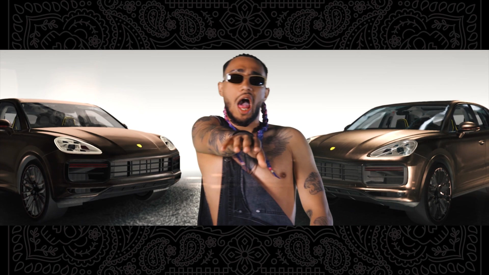 Ghetto Gang - Porsche Cayenne 🙌🏿 Official Video (Special Guest Connect-R) - Versuri