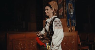 Georgiana Lobonț și Grupul Sf.Nectarie - Blândul Păstor Versuri